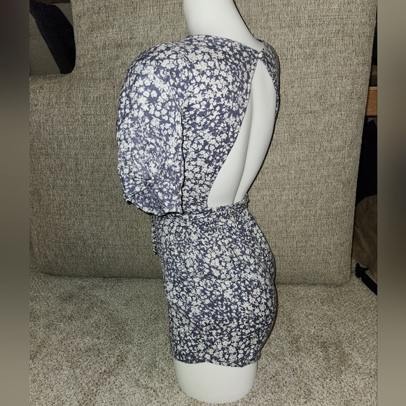 Abercrombie romper - Picture 3 of 7